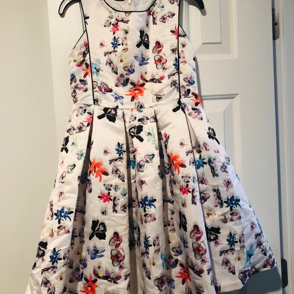 Pippa & Julie dress - Picture 2 of 4